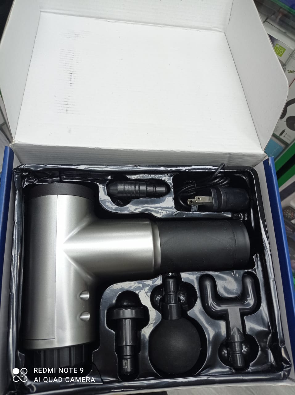 Pistola de Masaje Muscular Fascial Gun con 4 Cabezales
